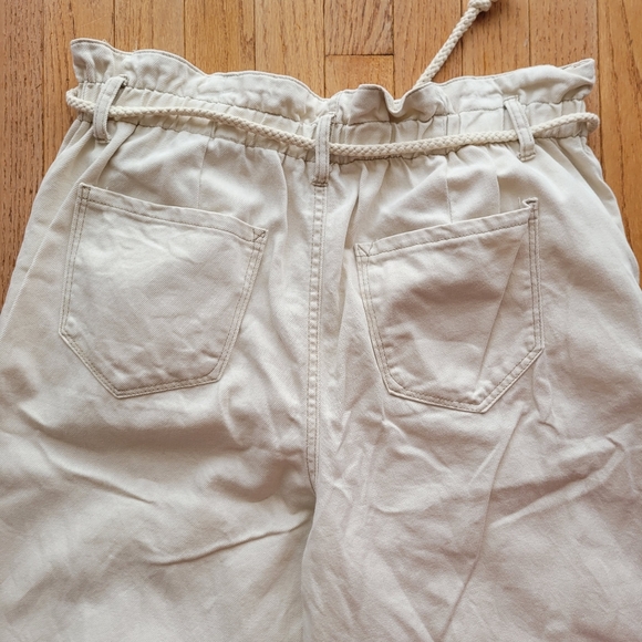 Kensie Cream Paperbag Wide Leg Crop Jeans - Picture 11 of 16